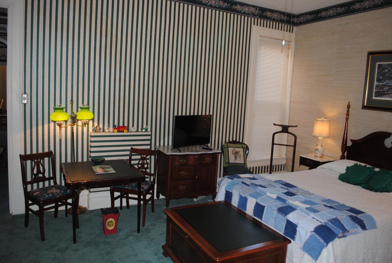 L&N Bed And Breakfast Ltd Хендерсон Экстерьер фото